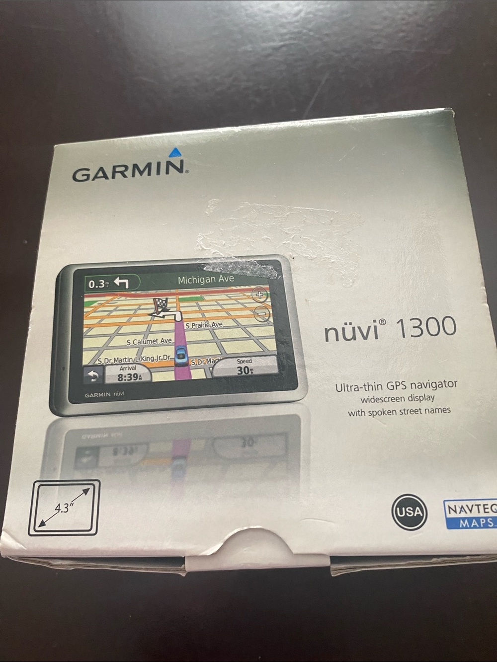 garmin nüvi 1300 GPS Navigator in black and silver